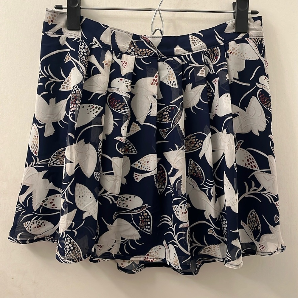 Old Navy Bird Print Mini Skirt, Size SP